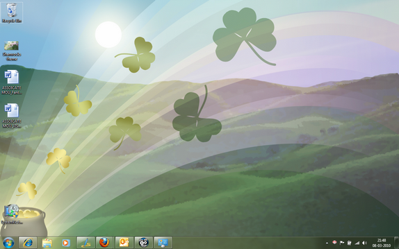 Download Shamrocks Windows 7 Theme for St Patrick's day