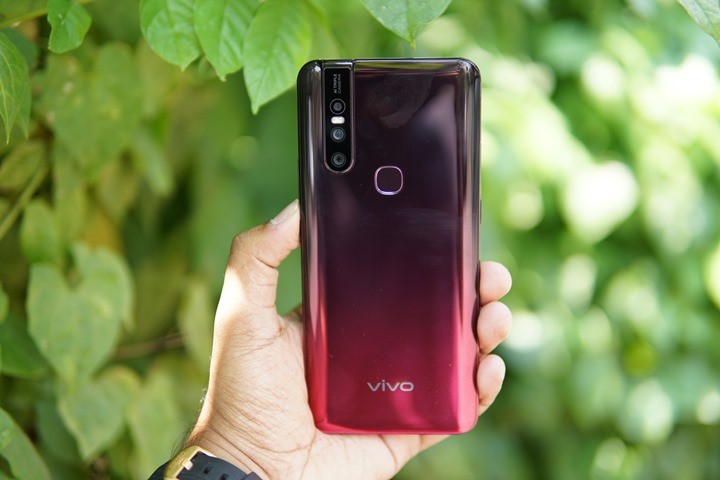 vivo V15