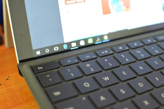 how to change brightness on surface pro 4